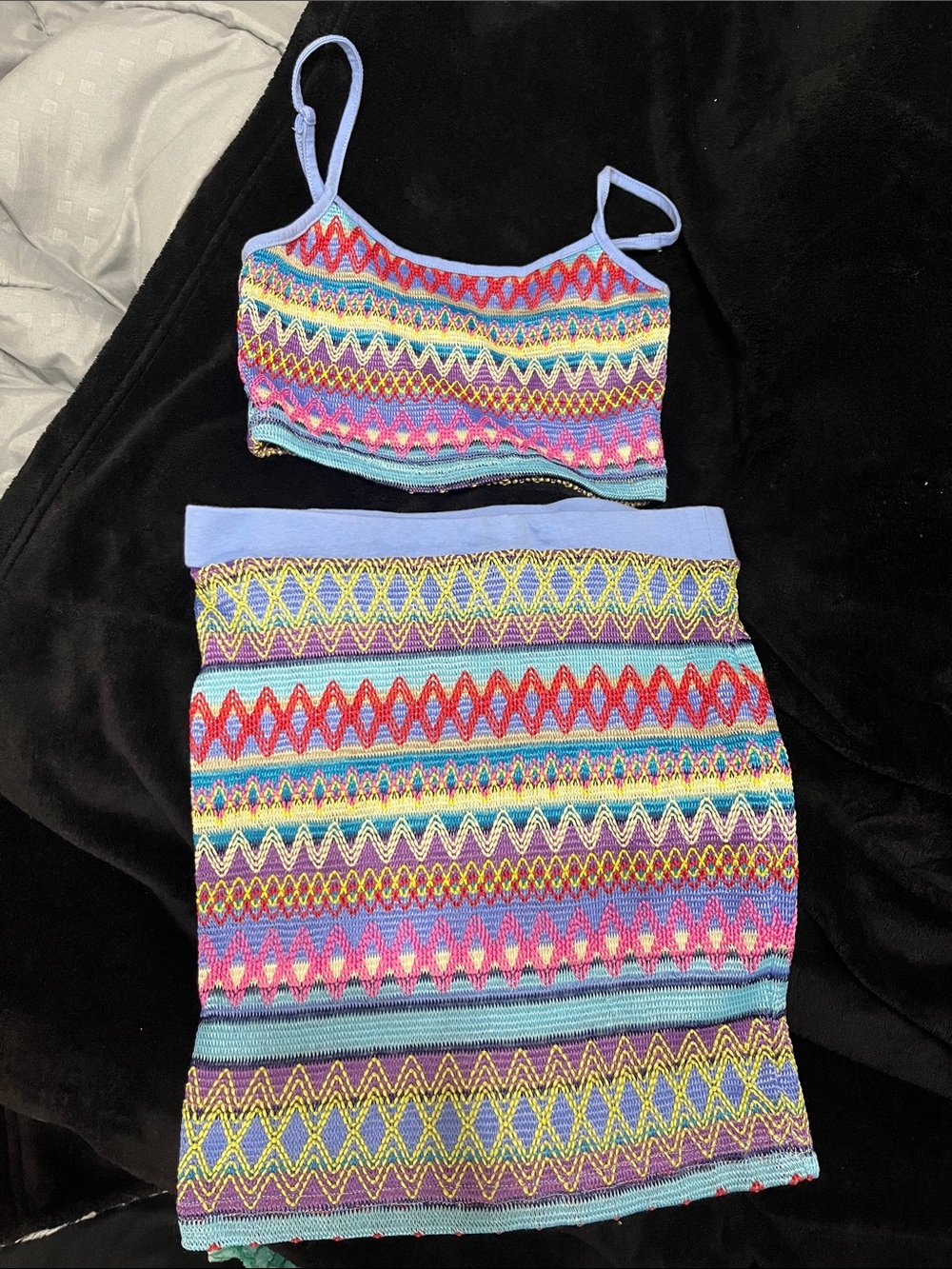 SHEIN Multicolor Knit Tank Top & Skirt Set with Light Blue Trim
